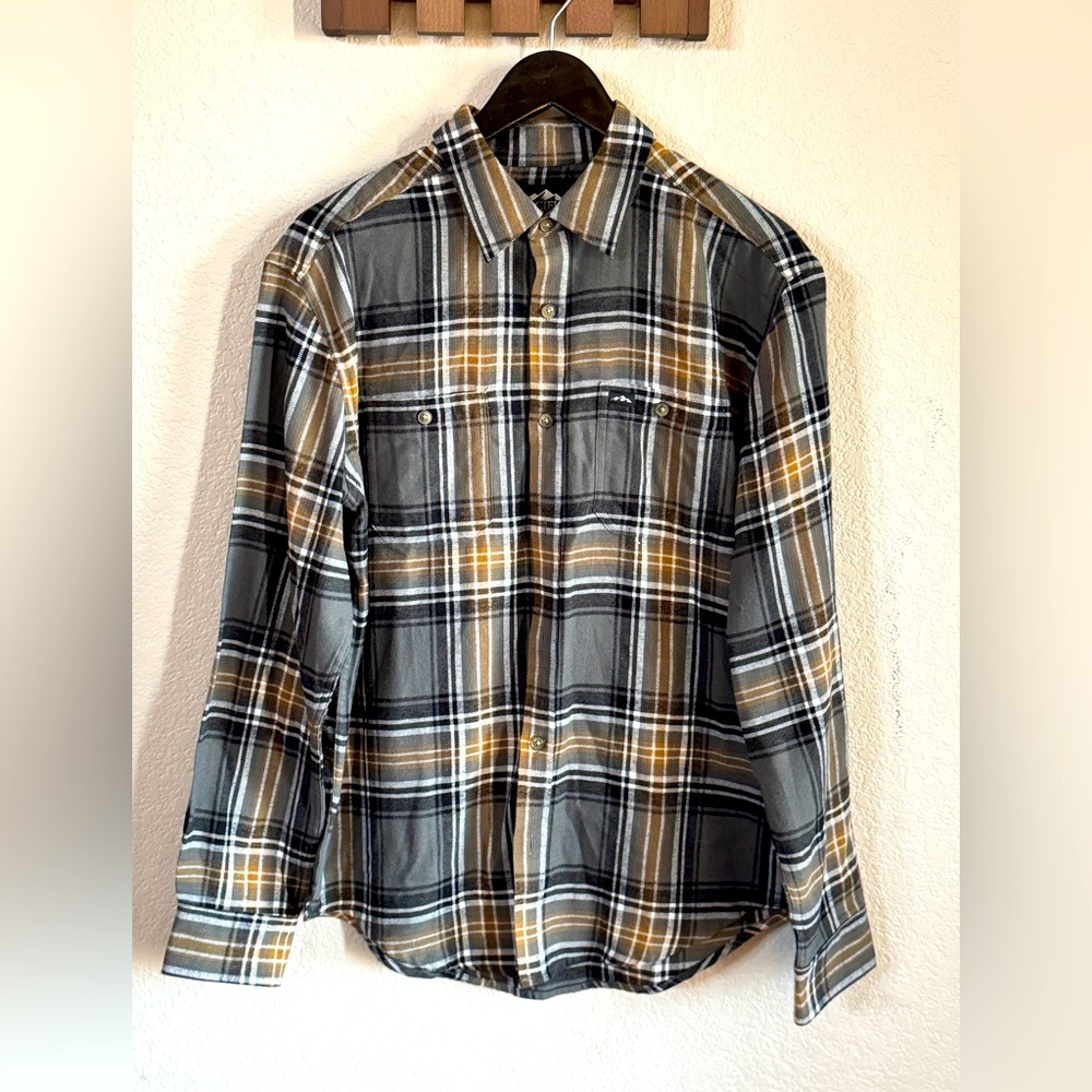 Casual men’s button down flannel Pacific outfitters